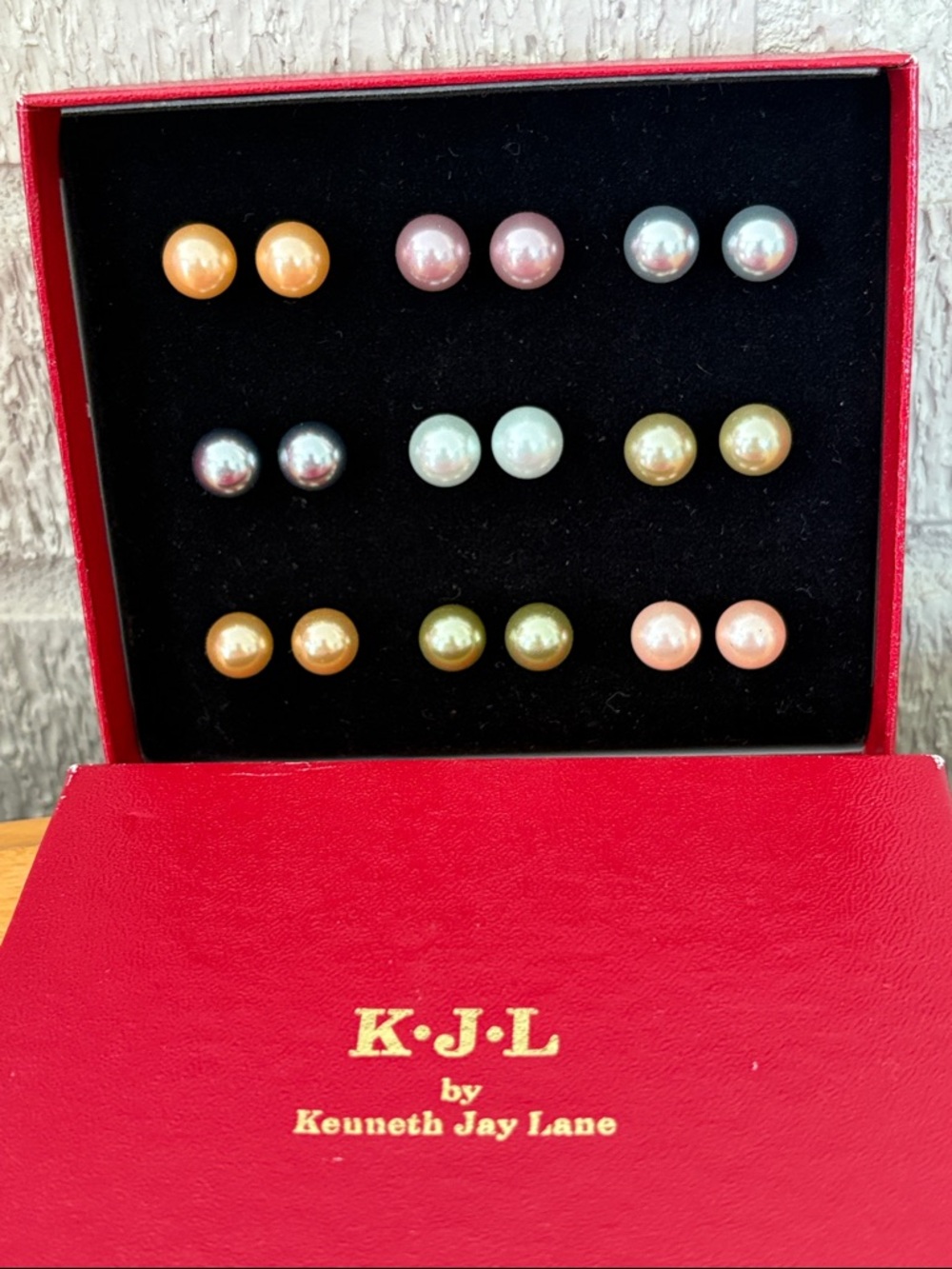 KJL Kenneth Jay Lane Vintage First Lady Simulated Pearl Earrings Set 10mm - Picture 2 of 6
